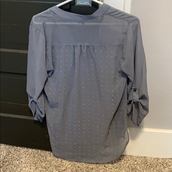 Gray top - Picture 3 of 3